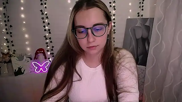 SweetPrincess  online show from October 17, 2025, 5:32 am