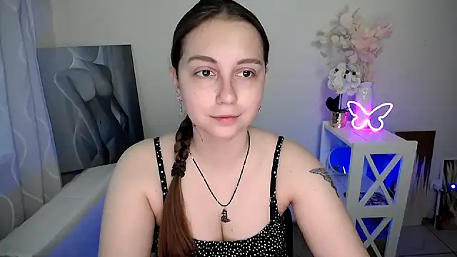 SweetPrincess  online show from May 22, 2026, 5:36 am