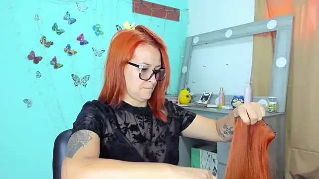 Britney taylor  online show from September 19, 2025, 7:14 pm