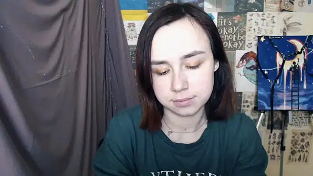 VeryVeryVeryShy  online show from February 18, 2025, 7:32 am