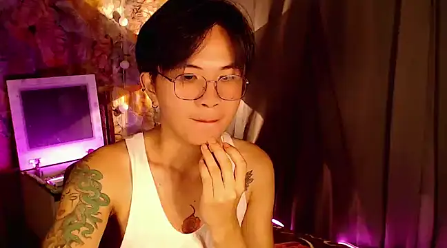 Sexy Handsome Drex online show from December 29, 2024, 10:34 am