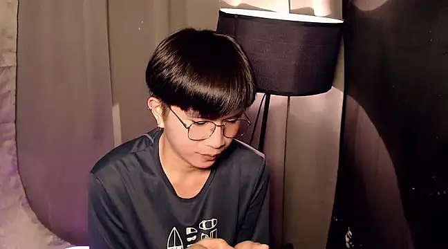 Sexy Handsome Drex online show from March 6, 2025, 9:03 am