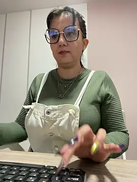 SWEETLILY18 online show from February 11, 2025, 11:21 am