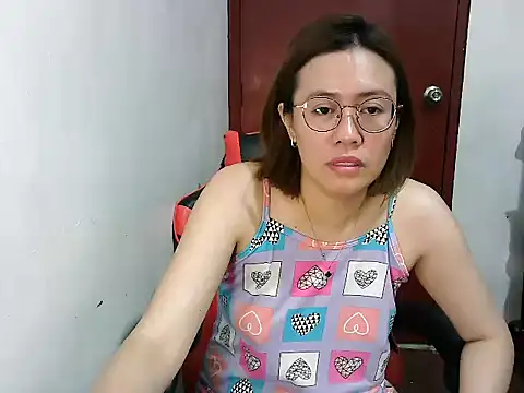 crizzybel online show from February 14, 2025, 6:51 pm