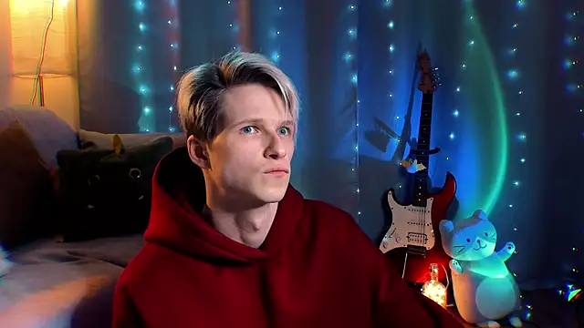 Breston Sweet online show from February 11, 2026, 9:09 pm