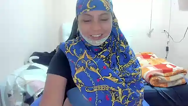 Leylafourniert online show from December 28, 2024, 10:34 pm