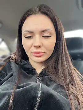 PrincessaHill  online show from April 8, 2026, 3:01 pm