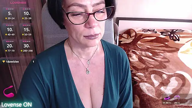 Snapshot of BelovedLady chatting on February 24, 2025, 12:59 pm BelovedLady online show from February 24, 2025, 12:59 pm