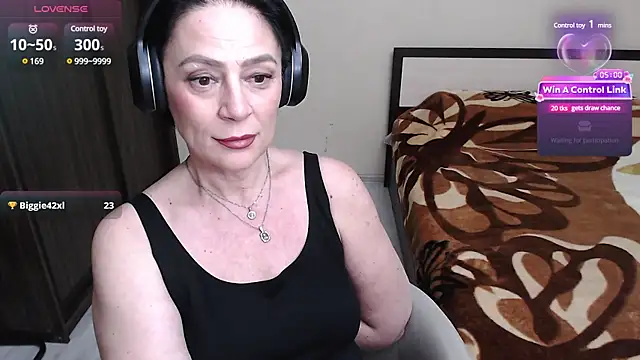 Snapshot of BelovedLady chatting on March 22, 2025, 10:26 pm BelovedLady online show from March 22, 2025, 10:26 pm