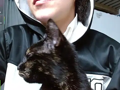 Snapshot of Olivia_Bright chatting on February 11, 2026, 11:32 pm Olivia Bright online show from February 11, 2026, 11:32 pm