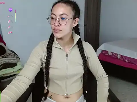 Olivia Bright online show from May 23, 2026, 8:02 pm