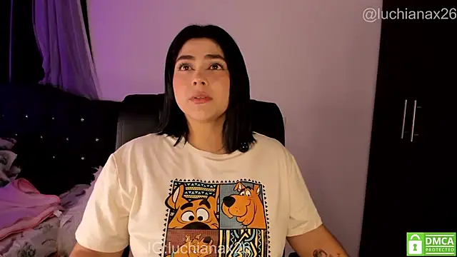 lucy26  online show from May 26, 2026, 2:40 am