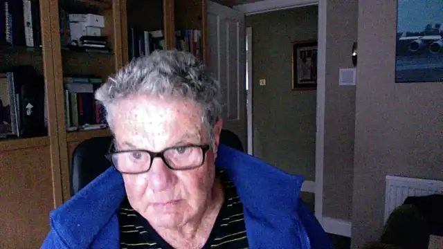 Snapshot of Oldpistolpete chatting on February 11, 2025, 10:04 am Oldpistolpete online show from February 11, 2025, 10:04 am