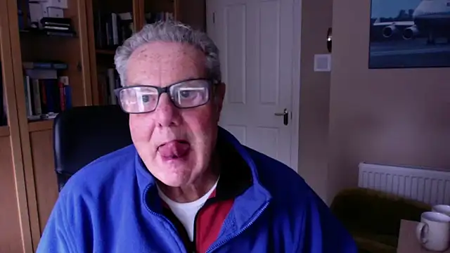 Snapshot of Oldpistolpete chatting on February 17, 2025, 1:32 pm Oldpistolpete online show from February 17, 2025, 1:32 pm