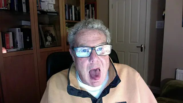 Snapshot of Oldpistolpete chatting on February 27, 2025, 6:53 pm Oldpistolpete online show from February 27, 2025, 6:53 pm