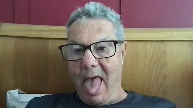 Snapshot of Oldpistolpete chatting on September 9, 2025, 9:09 am Oldpistolpete online show from September 9, 2025, 9:09 am