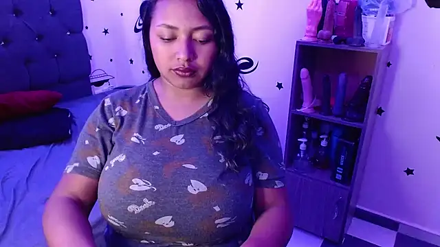 Snapshot of tatiana_wd chatting on December 2, 2024, 1:25 am tatiana wd online show from December 2, 2024, 1:25 am