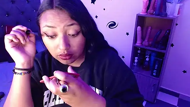 Snapshot of tatiana_wd chatting on December 17, 2024, 2:33 am tatiana wd online show from December 17, 2024, 2:33 am