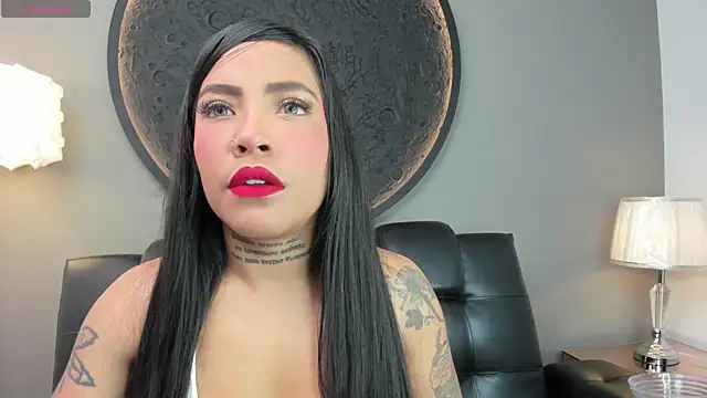 miss vaiolette online show from February 7, 2025, 11:01 am