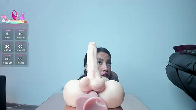 miss vaiolette online show from March 21, 2025, 11:01 am