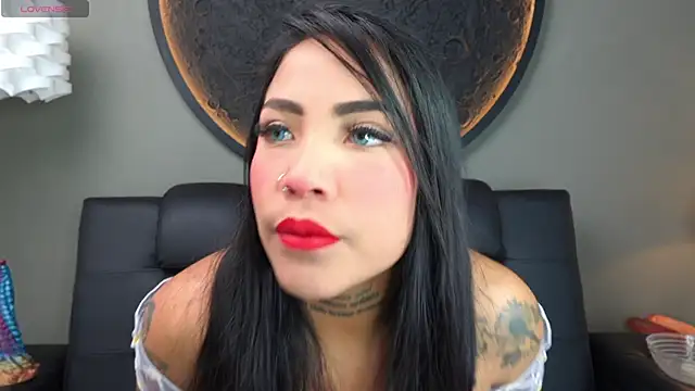 miss vaiolette online show from November 6, 2025, 11:11 am