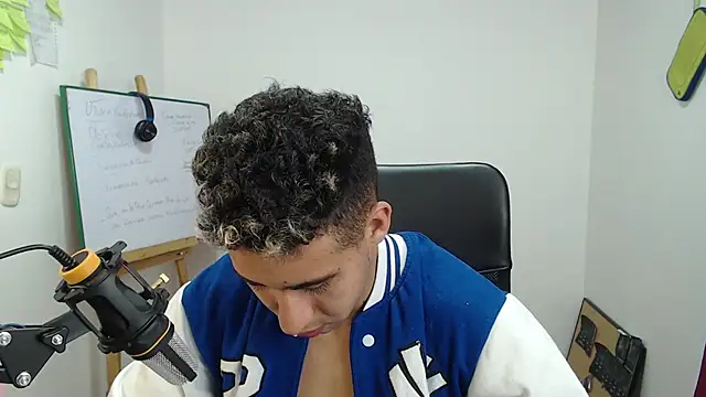 Daiki Jack online show from January 18, 2025, 11:44 pm