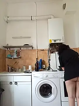 callmelouve online show from November 28, 2025, 10:29 am