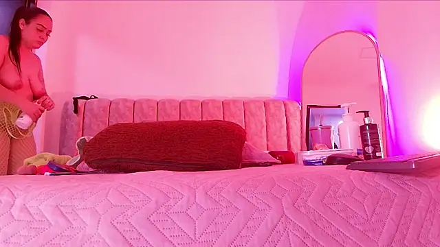  linda milk  online show from April 18, 2026, 3:10 am