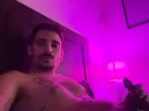 Snapshot of mrtnivnn chatting on February 17, 2026, 4:57 pm mrtnivnn online show from February 17, 2026, 4:57 pm