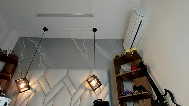 MirandaHaguen online show from February 9, 2025, 4:07 pm