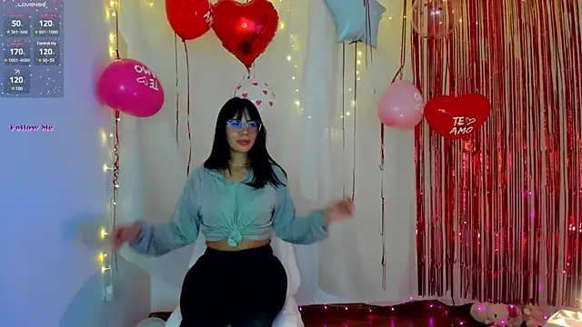 Silvanna-Moree online show from February 16, 2025, 8:55 pm