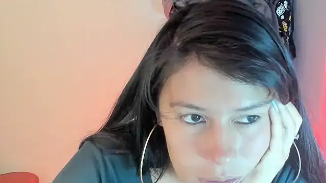 sandyquinnxx online show from December 4, 2025, 3:43 pm