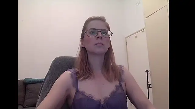 SavannaGirly online show from September 19, 2025, 7:43 am