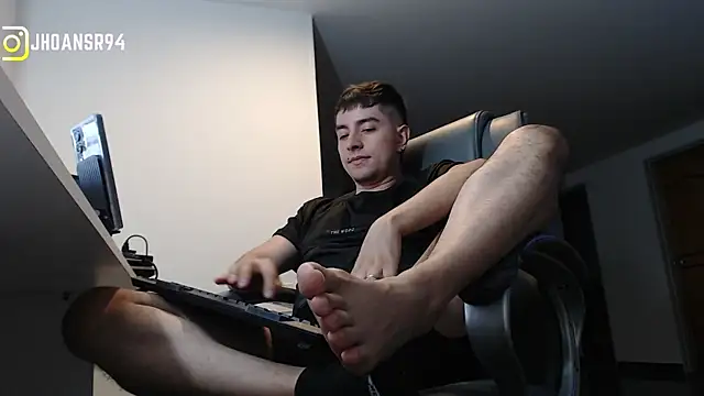 Jhoan saenz online show from April 7, 2026, 2:34 am