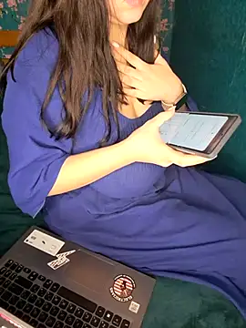 NansyyyaLiannkkaasssssa78 online show from February 4, 2026, 2:23 pm