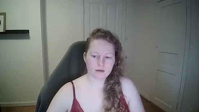 Girlnina-1995 online show from January 13, 2025, 10:03 am