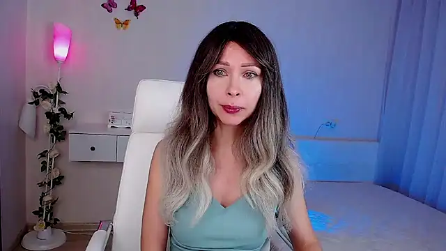 wendifoste online show from November 14, 2025, 6:39 pm