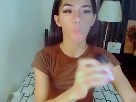 ELLIZABETHFORCUMXX online show from September 14, 2025, 1:05 am