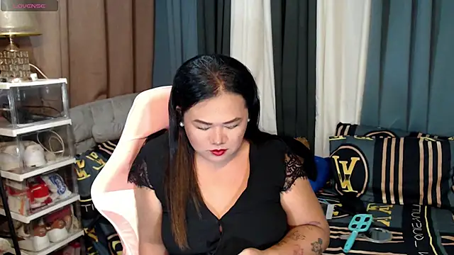 MagnificatMistress online show from January 7, 2025, 7:28 pm