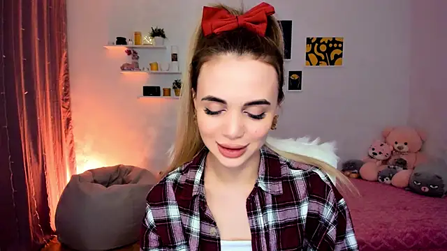 Snapshot of aPieceOfJoy chatting on December 14, 2024, 12:33 am aPieceOfJoy online show from December 14, 2024, 12:33 am