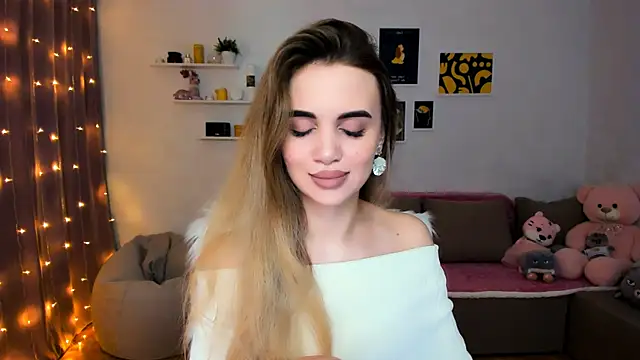 Snapshot of aPieceOfJoy chatting on December 20, 2024, 8:34 pm aPieceOfJoy online show from December 20, 2024, 8:34 pm