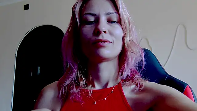 karo123421 online show from November 1, 2025, 10:39 am