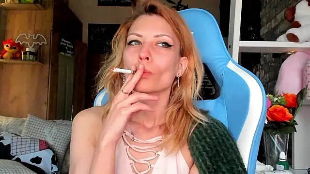 karo123421 online show from March 28, 2026, 4:45 am