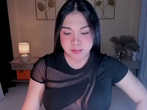 MaxeneCullens online show from March 6, 2026, 4:31 am