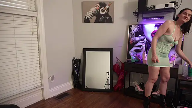 RhiCon online show from March 14, 2025, 11:43 pm