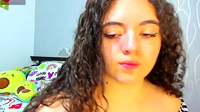 Snapshot of AshleyKim_ chatting on October 6, 2025, 11:57 pm AshleyKim online show from October 6, 2025, 11:57 pm