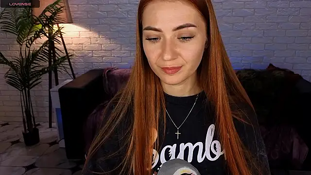 Snapshot of Adelyna_Bird chatting on December 2, 2024, 10:39 am Adelyna Bird online show from December 2, 2024, 10:39 am