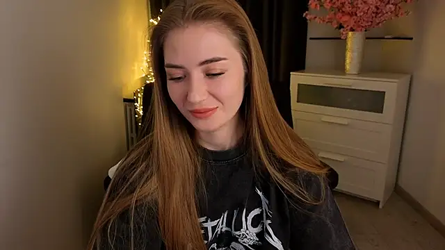 Adelyna Bird online show from February 2, 2026, 7:51 am