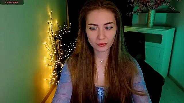 Adelyna Bird online show from April 30, 2026, 6:31 am