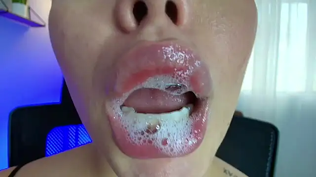 lisbet21x online show from February 19, 2025, 10:20 pm